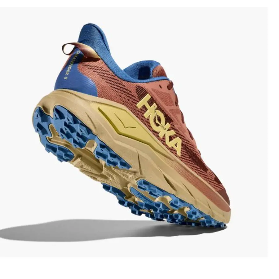HOKA Challenger 8 M