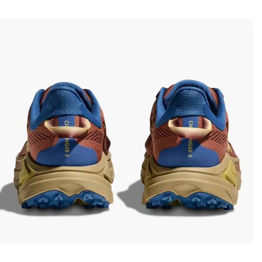 HOKA Challenger 8 M